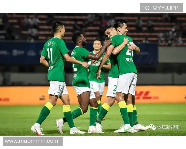 深圳篮球队以87分领跑世界锦标赛积分榜展现强劲实力 深圳篮球队以87分领跑世界锦标赛积分榜展现强劲实力